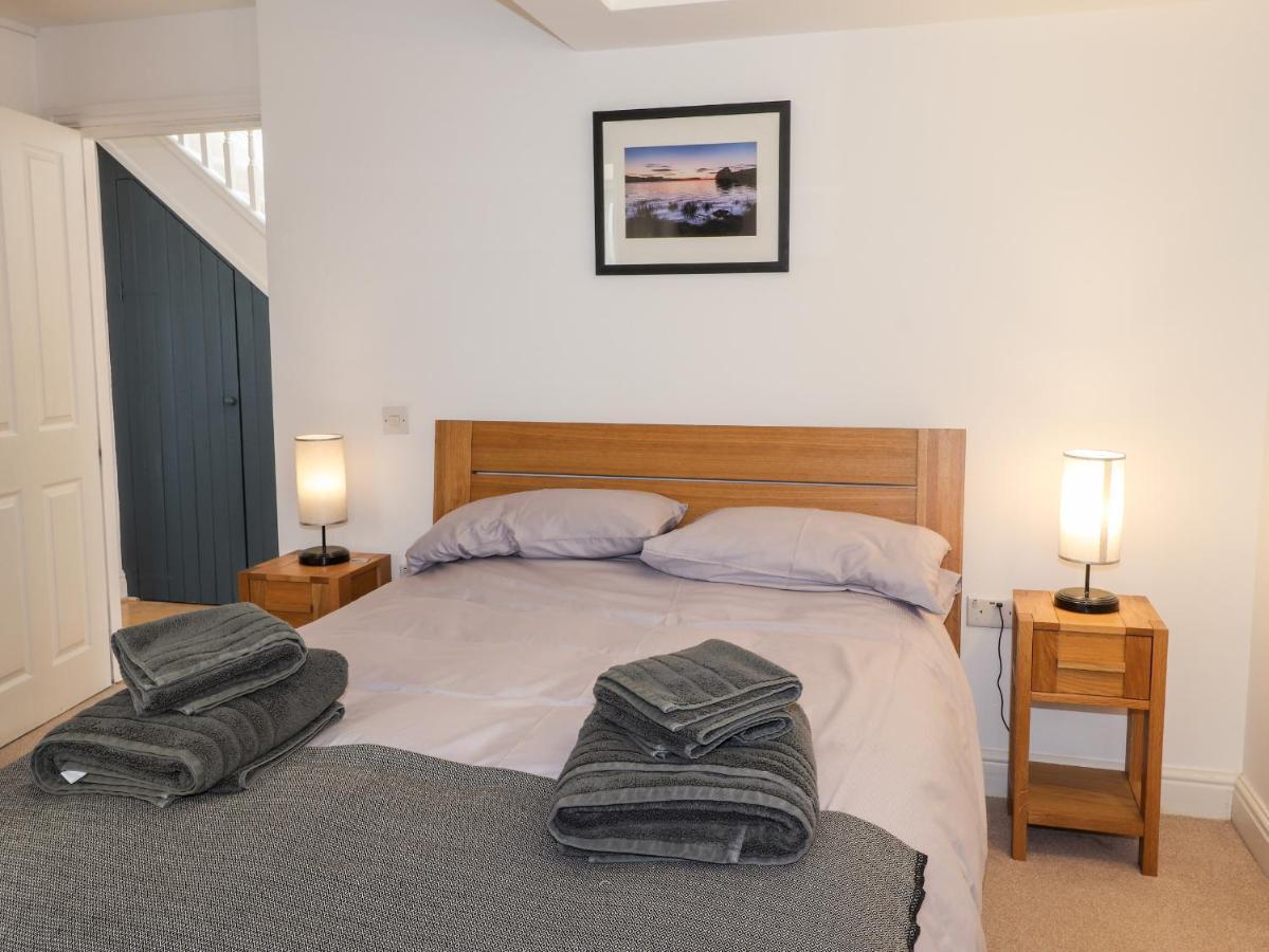 Awen Ingli Villa Newport  Buitenkant foto